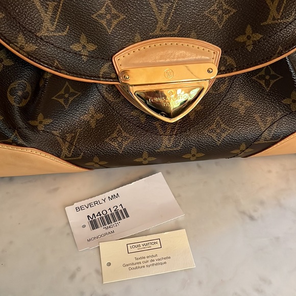 Louis Vuitton The Beverly MM in Monogram - Picture 9 of 16